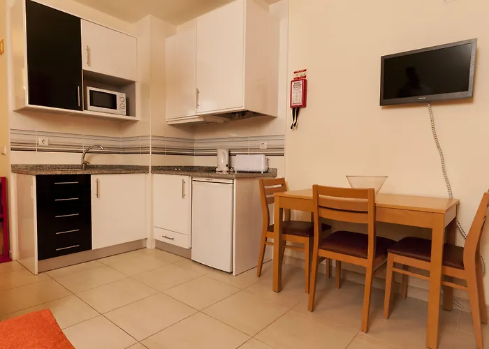 17 By Atlantichotels - Al Apartamento 3*